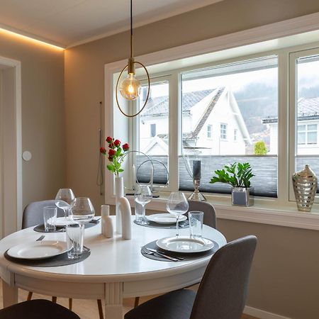Huset Pa Plassen Sogndal Eksteriør billede